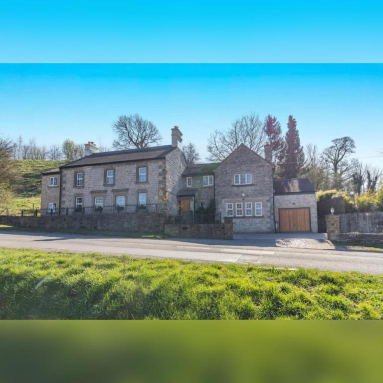 Peak District Period Property near Chatsworth House, Bakewell