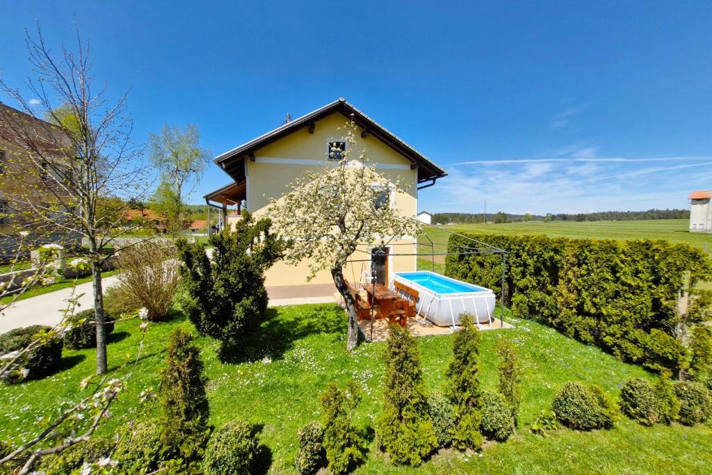 House Dijana With Pool - Happy Rentals, Nova Vas