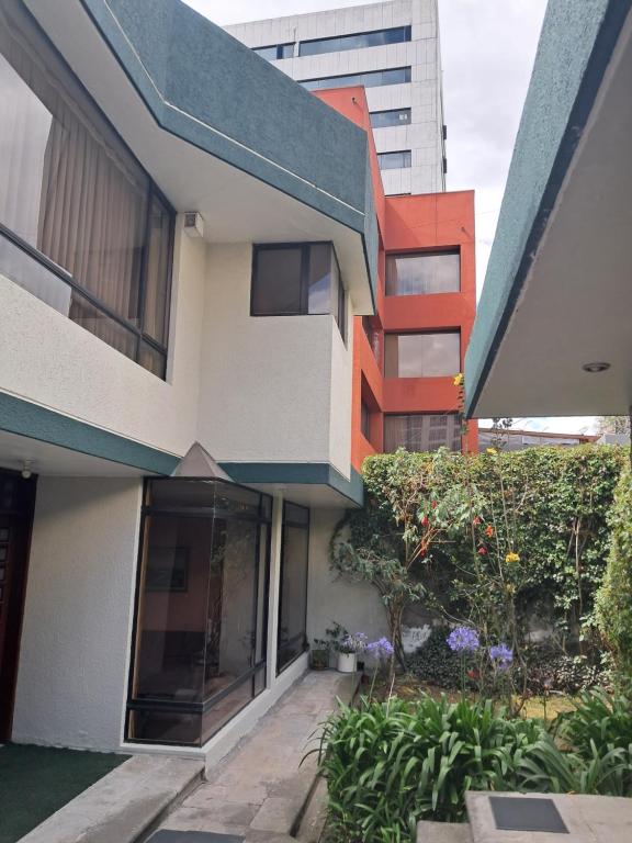 Cozy, fashionable and stylish room - 5