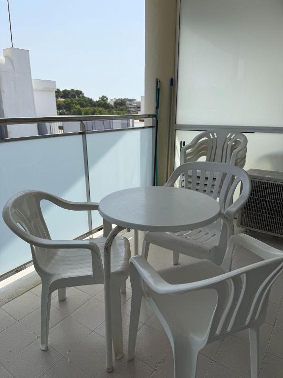 602 Cala Forn Salou Side sea views w Direct access to the beach - 3