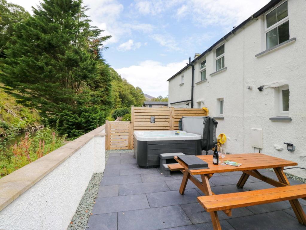 Riverside Cottage No 4 photo 7
