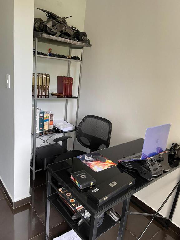 Alquiler de departamento con 02 habitaciones, estudio, sala, cocina, lavanderia y cochera independiente - 3