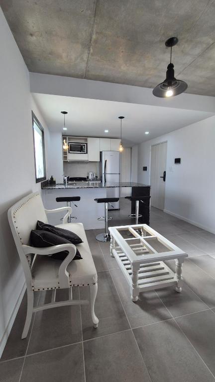 Departamento nuevo céntrico en San Lorenzo - 4