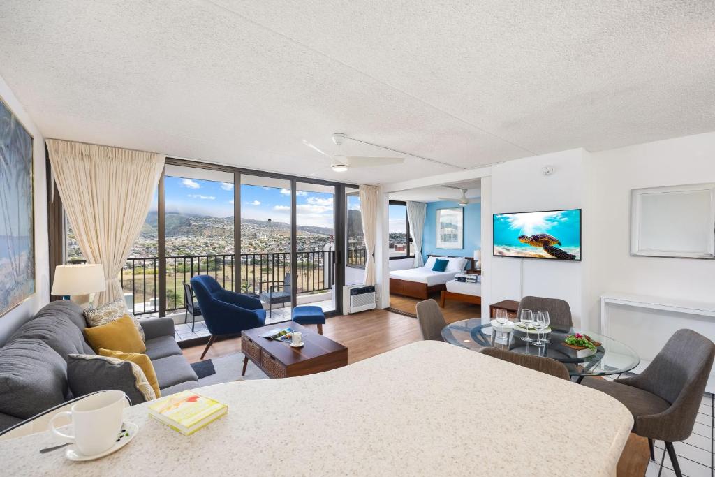 Fabulous Mountain View with Free Parking, Near Waikiki Beach, Honolulu