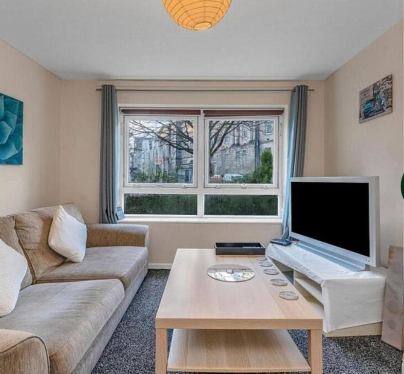 Stylish Edinburgh Apartment in the Heart of City, Edinburgh