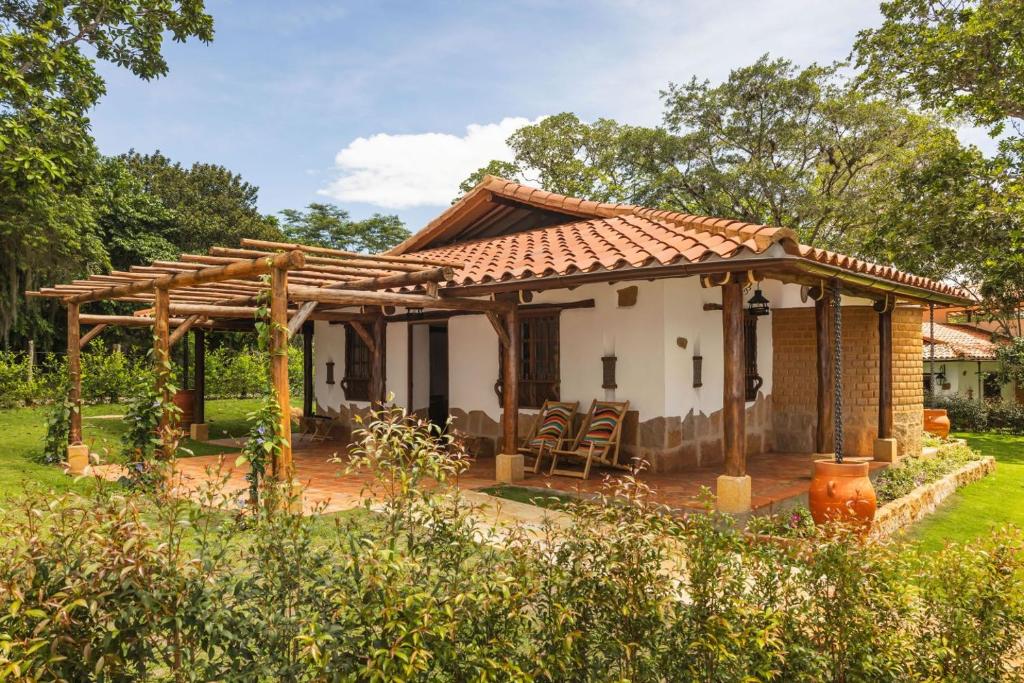 Refugio Ecoturístico Villa Clarita - 3