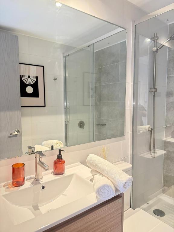 Hermoso Apartamento a pasos de Santa Lucía - 2