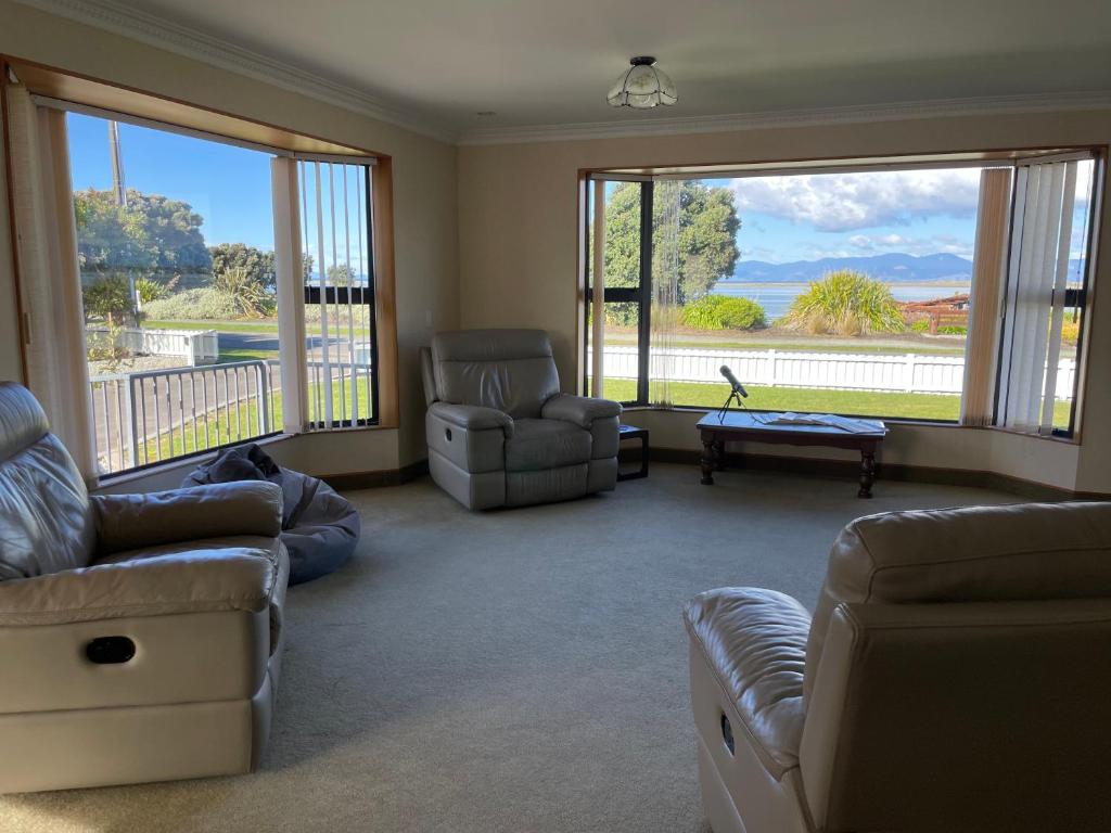 Tranquil Tides, Motueka