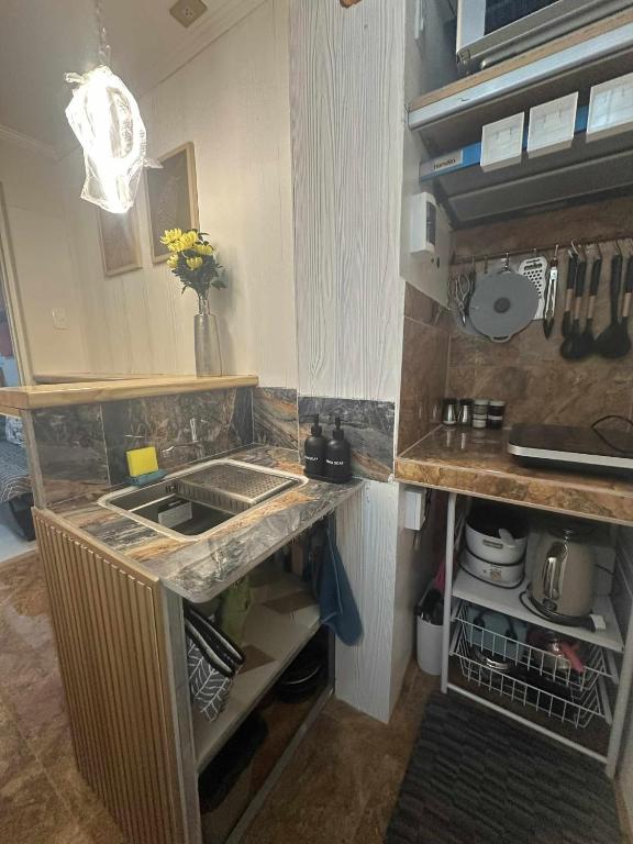 MisyEdz  Loft Good For2, Near Clark, Malls and SnR