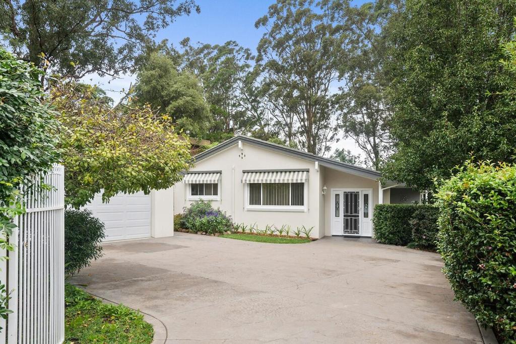 Camelia Grove, Berry