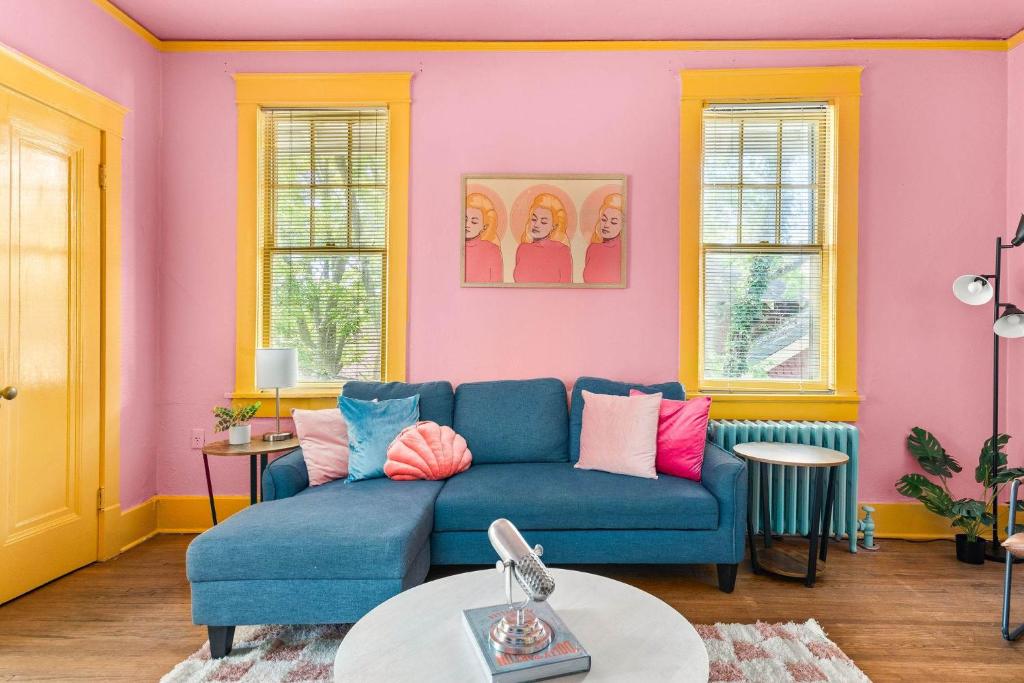 Dolly's Music Row Hideaway - Walkable Location, Nashville