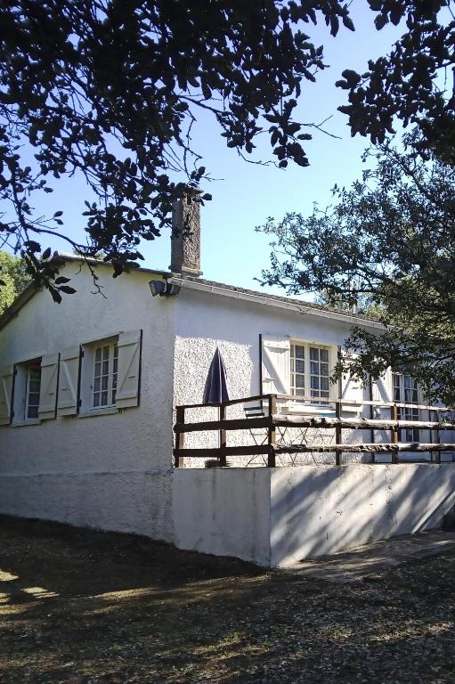 Les Yeuses, Brousses-et-Villaret