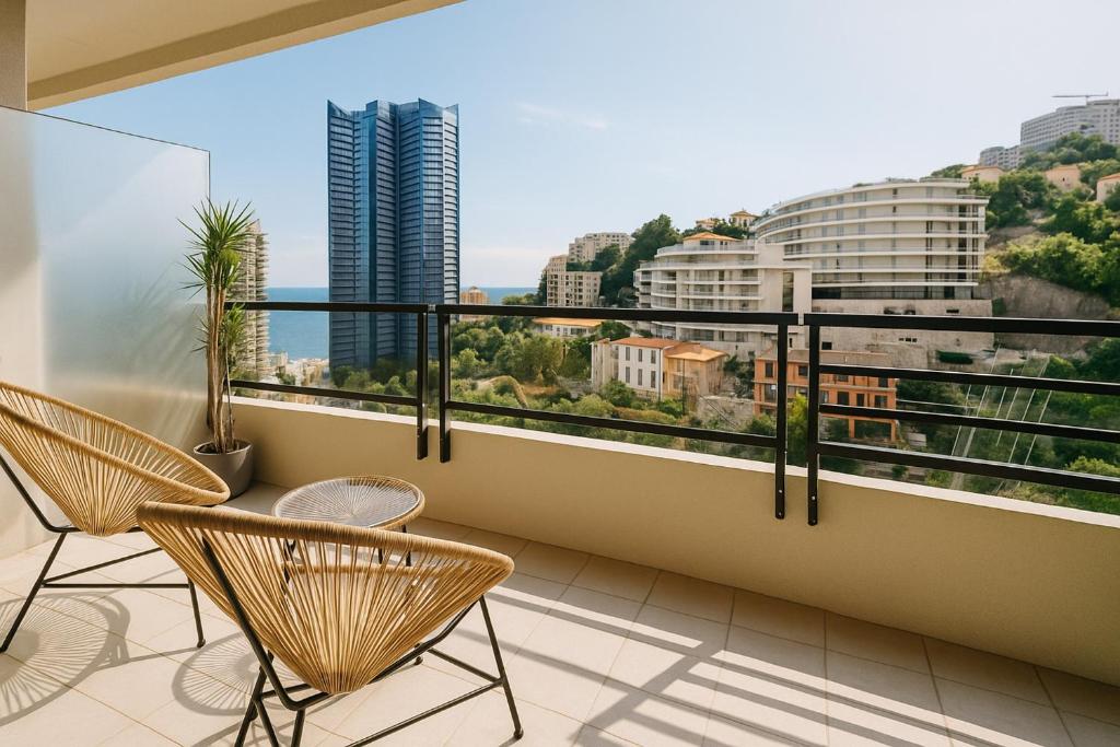 Qult - Oscar - View over Monaco, Beausoleil