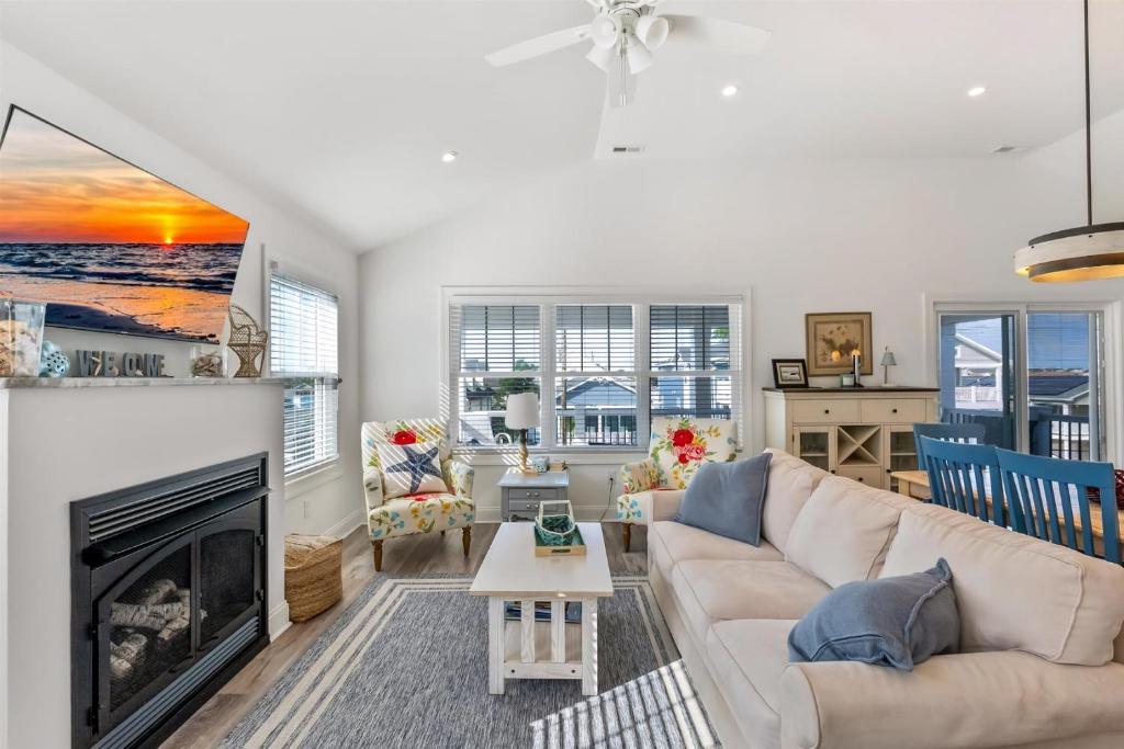 131 W Spicer Ave, Unit 2, Wildwood