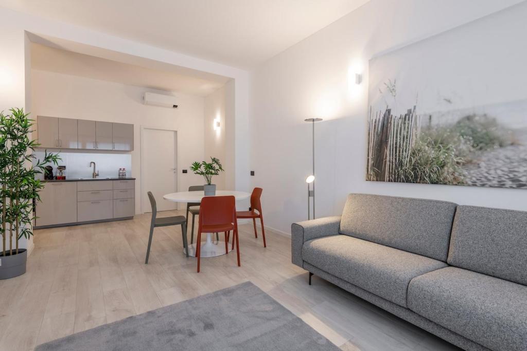 CityLife 6 - Bright Two Bedroom Apt - B Home, Milan