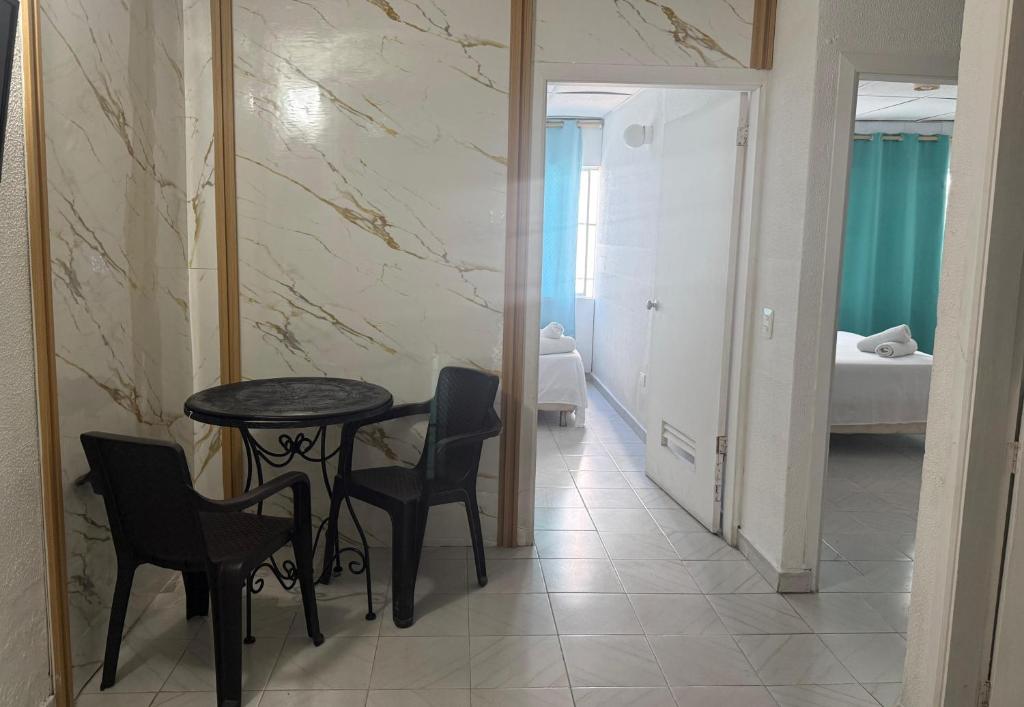 Aparta Hotel Fama - 2
