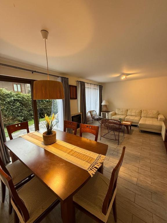 Casa familiar en Pucón cómoda y bien ubicada, Pucón