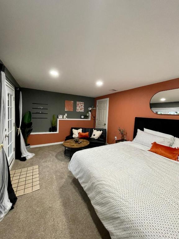 Private Getaway, Salem