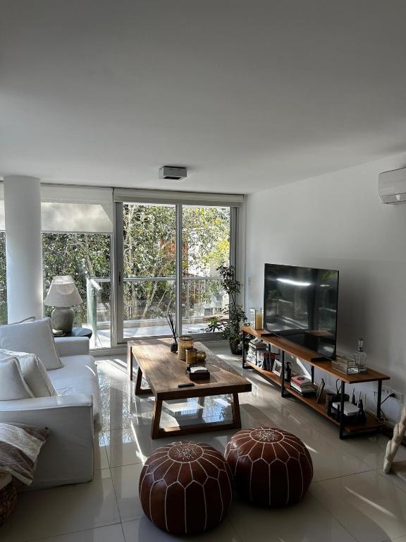 Apartamento amplio y moderno en Punta del Este - 1