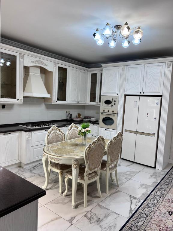 коттедж, Almaty