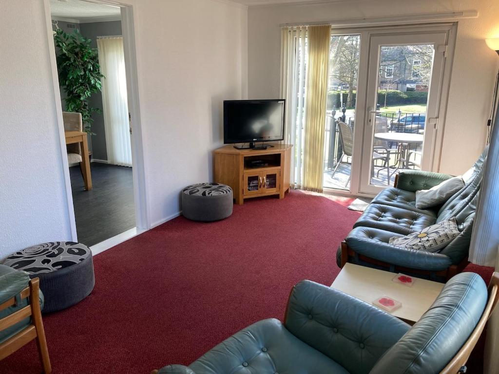 Blackpool chalet - free parking, Moffat