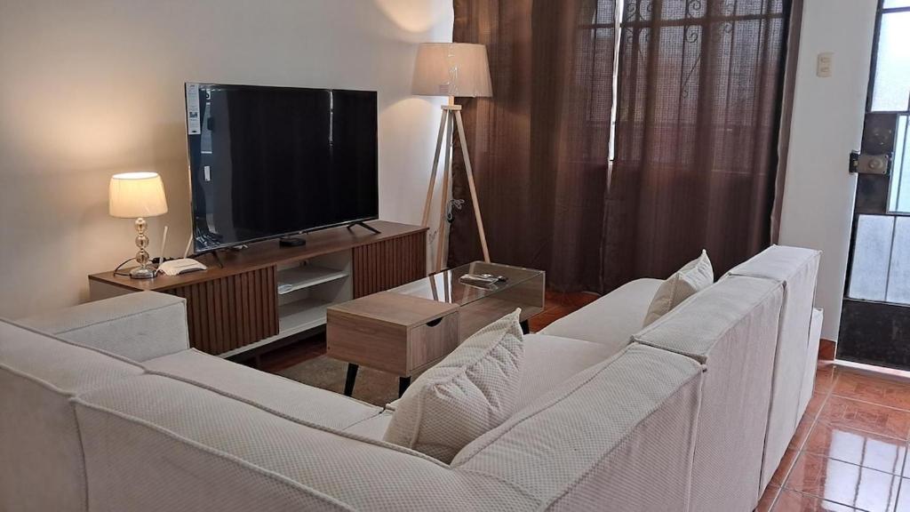 moderno apartamento con piscina y jacuzzi - 1