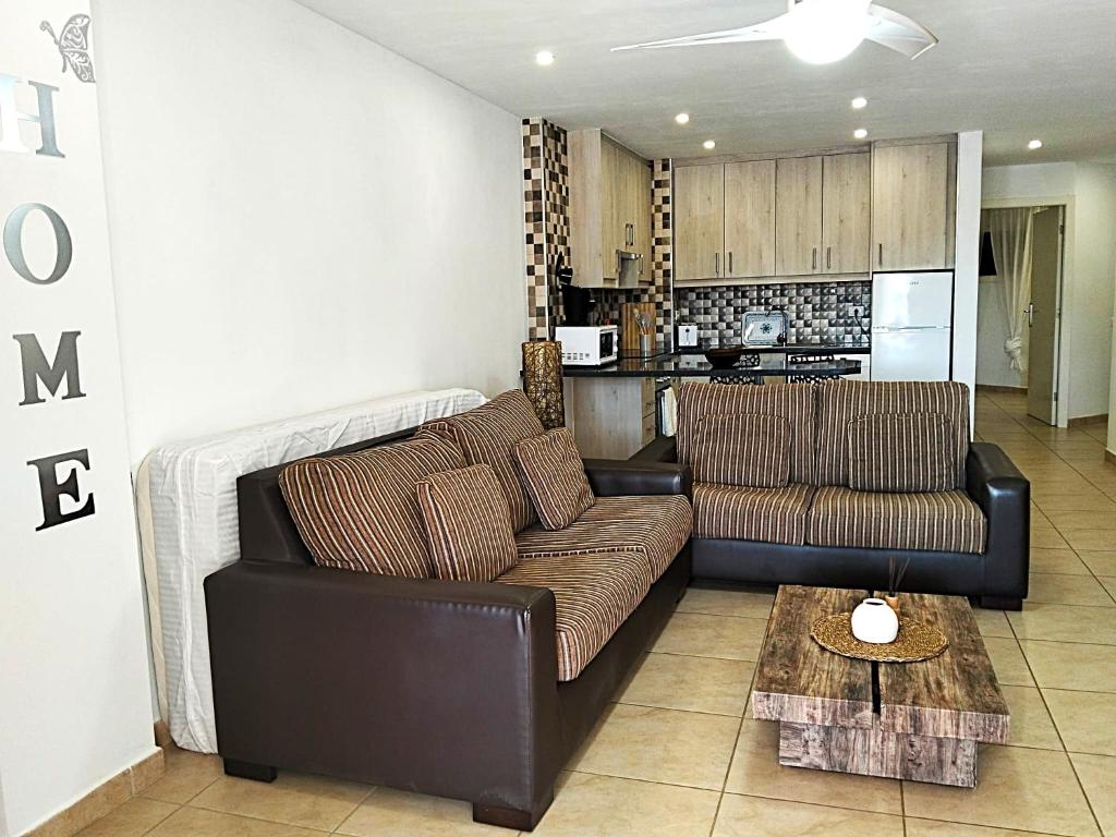 Apartment in San Marino complex - 5