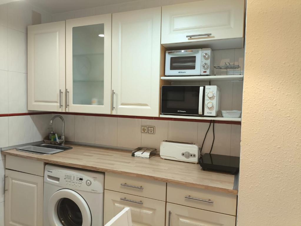 Calpe Miramar Studio 180m from Cala Calalga & 7 min from La Fossa Beach AC WiFi - 3