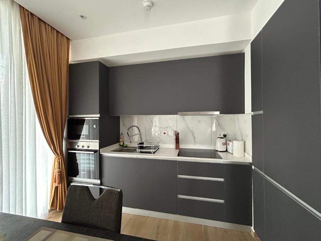 Nova, 2 beds Suits, Accra