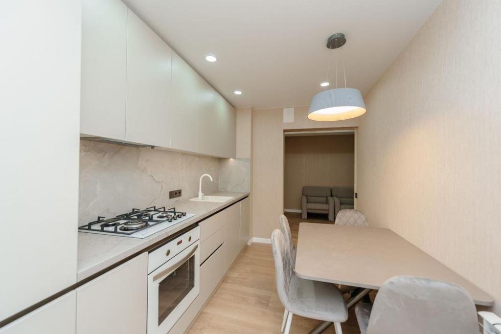 Quiet Center, Kišiněv