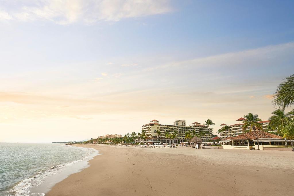 Marriott Puerto Vallarta Resort & Spa - 5