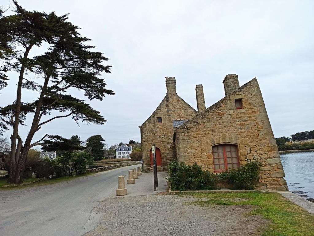 Maison avec grand terrain à 2 pas de la mer - 3