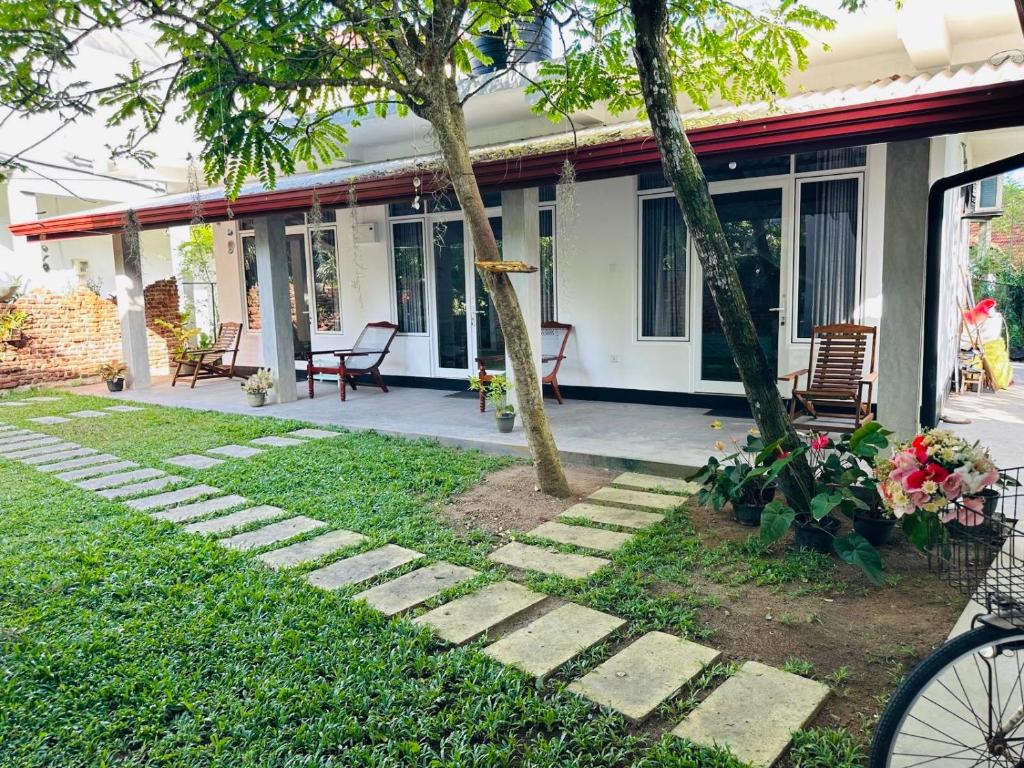 Hikka luna hikkaduwa, Hikkaduwa