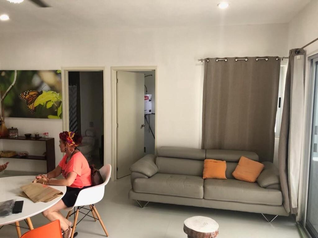 2 bed 2 bath condo, steps from the beach - 4