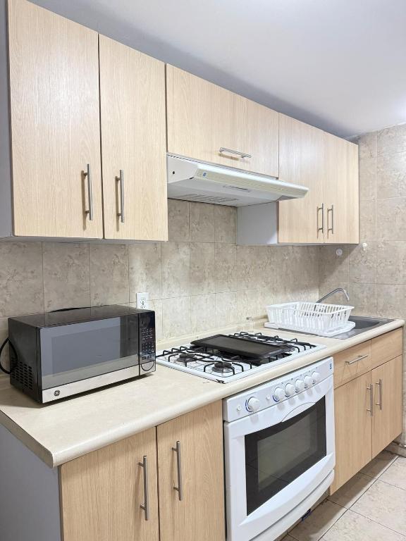 Hermoso departamento muy cerca del Angel y Reforma - 3