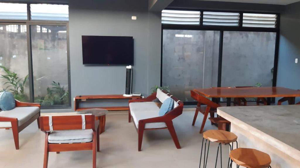 Casa completa, iluminada - 3