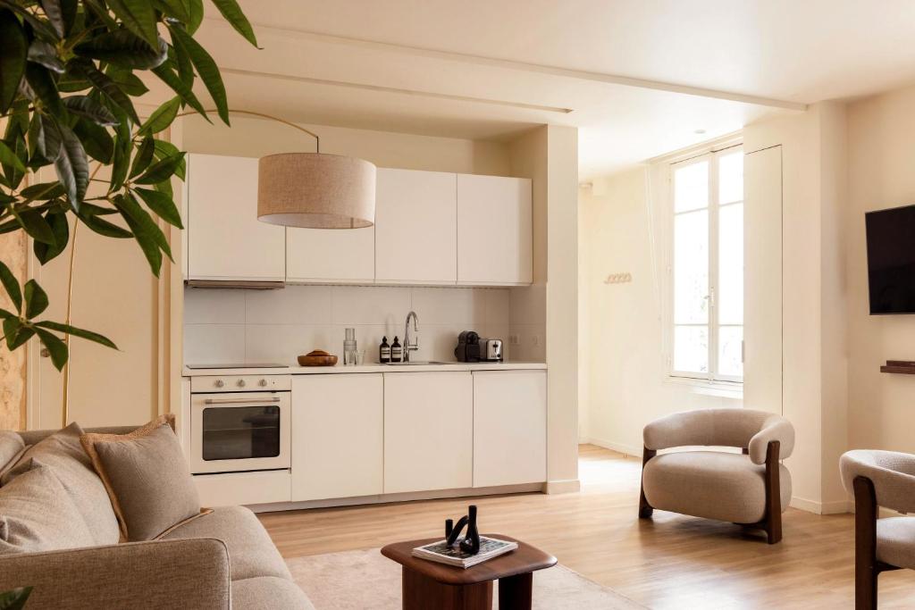 Spacious apartment - 3BR-8P - Moulin Rouge - 4