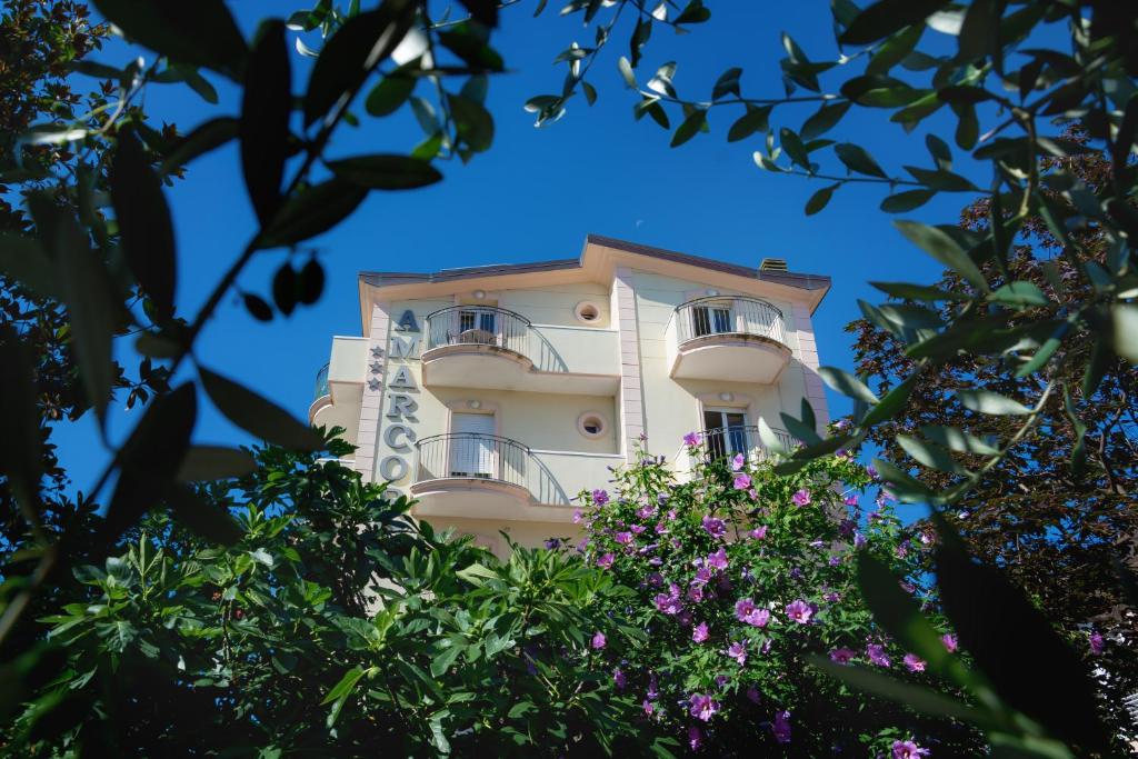 Hotel Residence Amarcord - 2