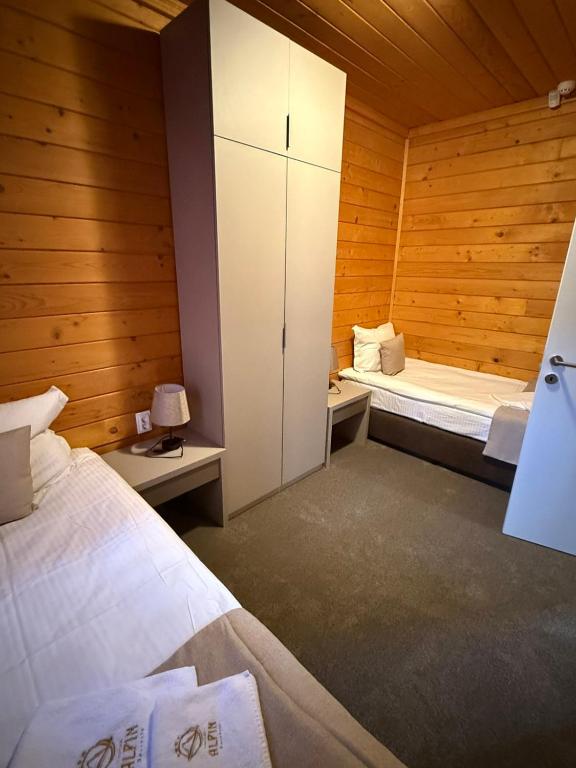 Alpin Borovets, Алпин Боровец — Borovets, Sofia (province)