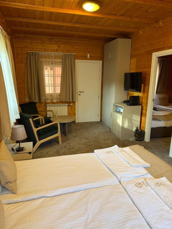 Alpin Borovets, Алпин Боровец — Borovets, Sofia (province)