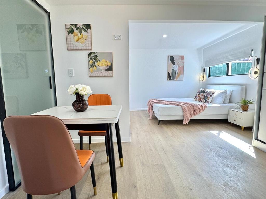 Coral 1bd-studio at Daisy hills-minutes to M1 highway, Slacks Creek