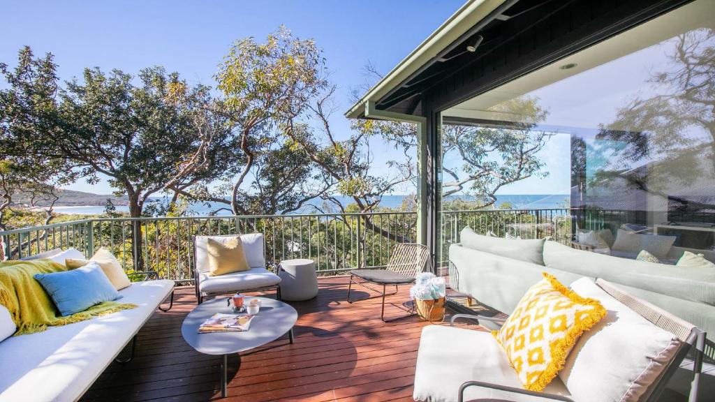 Great Views, Easy Walk To Beach and Bay In Bush Setting, Killcare