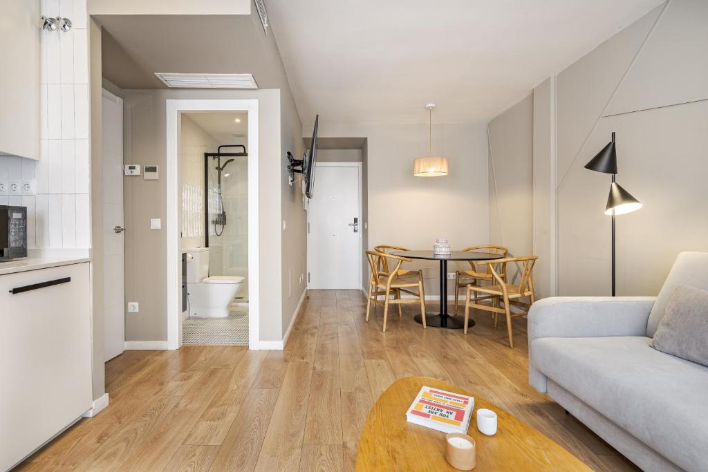 Color Apartments by Olala Homes - 2