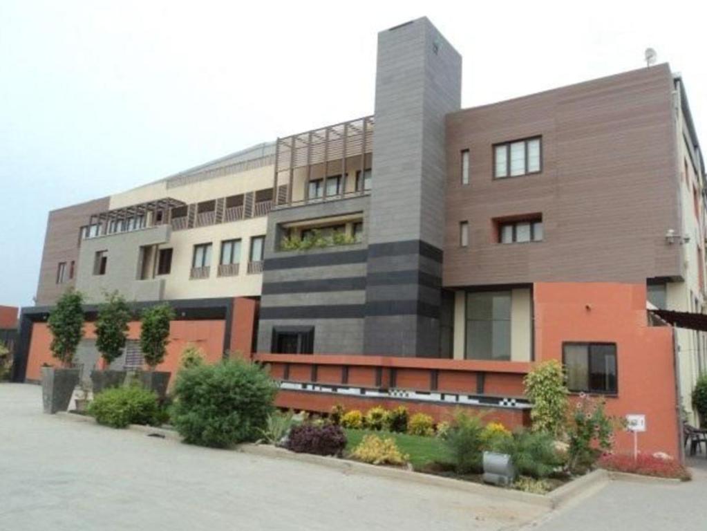 The Enterprise, Dargai