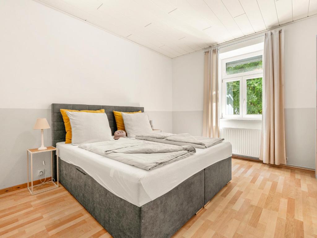 Komfortable Gartenwohnung im Villenviertel 2 Schlafzimmer mit Terrasse - 3