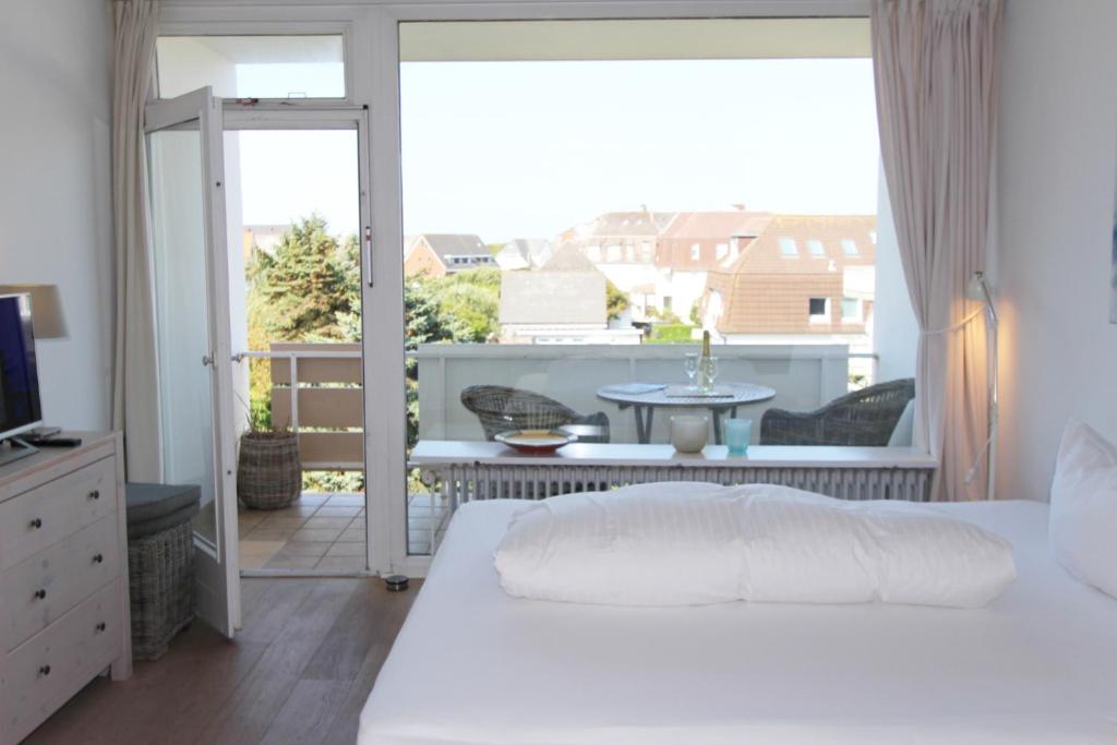 Strandzimmer - Haus Hammerich - Berthin-Bleeg-Str 17, App 22, Wenningstedt