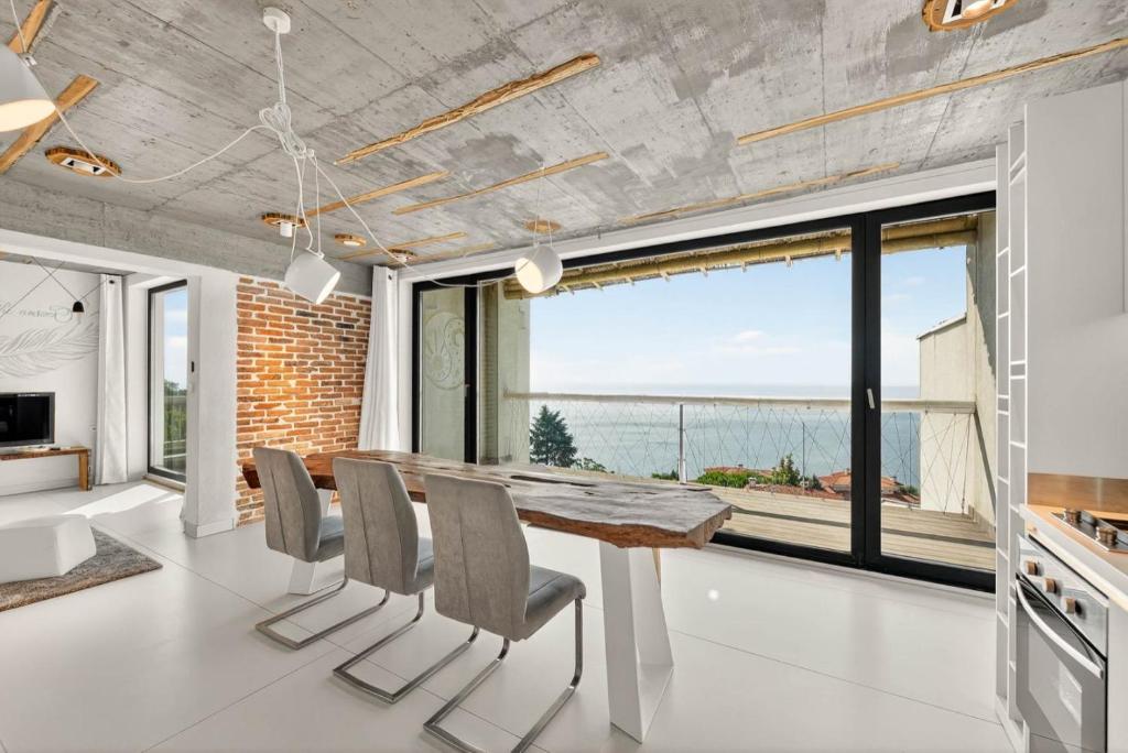 Design Lux apartment Love in Bamboo Garden ,NO SHOES ALLOWED INSIDE, Varna