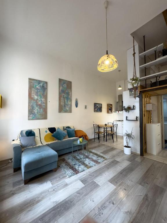 Loft Nest - City's Best, Tbilisi