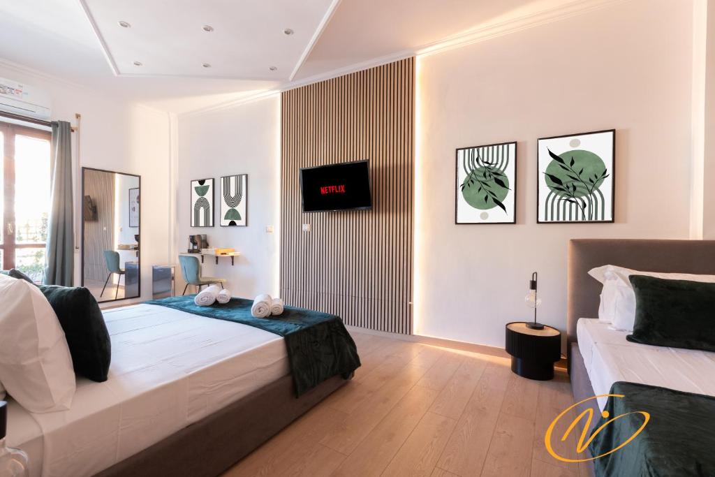 Nuccia Luxury Apartment and Suites - Terrace, bright glass lounge, 200mt to Metro-5min to Vatican, A-C - 2