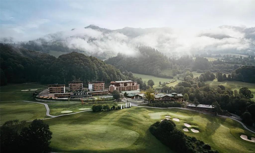 Grand Tirolia Kitzbühel - Member of Hommage Luxury Hotels Collection، فندق في كتسبويل